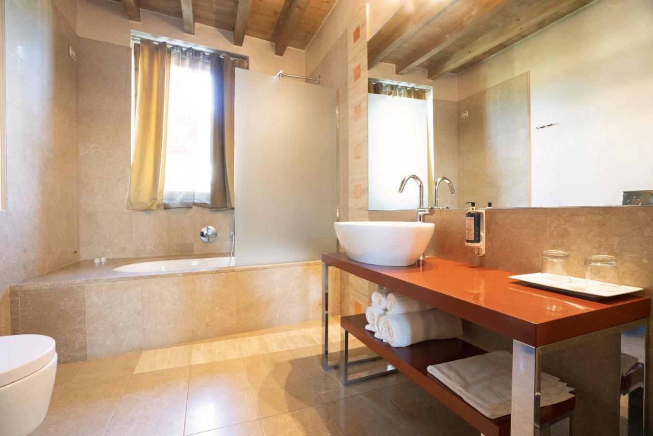 Il Borgo - 1711 Luxury Guest House Arlate Εξωτερικό φωτογραφία