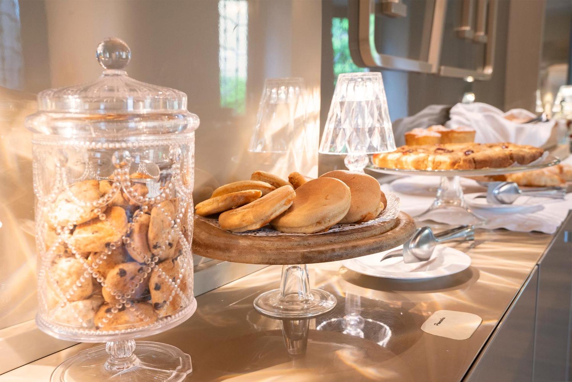 Il Borgo - 1711 Luxury Guest House Arlate Εξωτερικό φωτογραφία