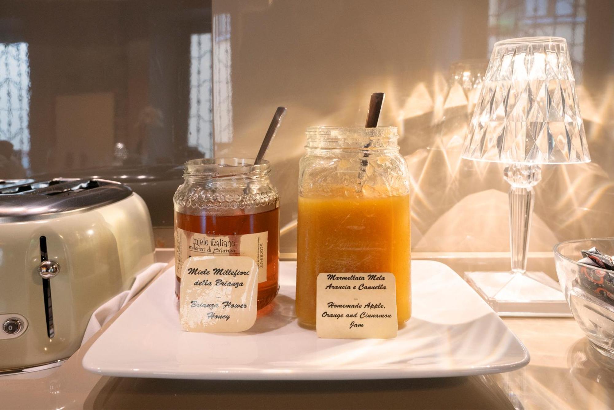 Il Borgo - 1711 Luxury Guest House Arlate Εξωτερικό φωτογραφία